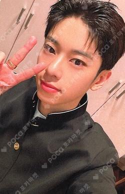 BORN LIKE THIS INTERASIA WINNER KIM DONG HYUN photocard image