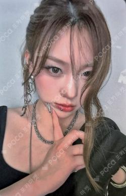 BUBBLE GUM POP-UP STORE PVC PHOTOCARD POUCH & PHOTOCARD CHAEHYUN photocard image