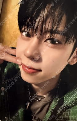 UPSIDE DOWN Photobook VER.