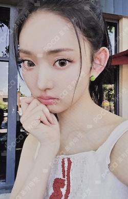 DANCING ALONE SLUSH TRUCK Dolphin T-shirt LEESOL photocard image