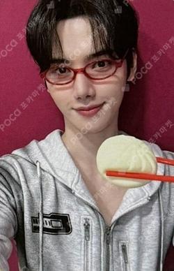 Dare to Crave Hellolive shop MINHEE photocard image