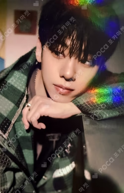 UPSIDE DOWN Photobook VER. DOWN VER.