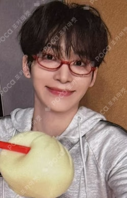 Dare to Crave Hellolive shop JUNGMO photocard image