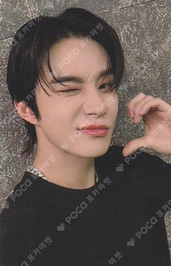 9TH ANNIVERSARY BANDANA KEYRING SET