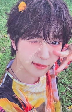 COLOR RYO photocard image