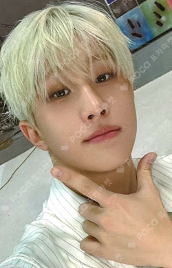 The 4th ASTROAD [Stargraphy] OFFICIAL LIGHT STICK VER.3 JINJIN photocard image