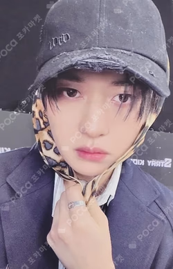 KARMA POP-UP STORE REWARD LEE KNOW photocard image