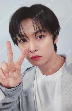 Stray Kids LEE KNOW photocard image