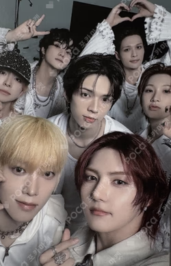 LOUD & PROUD kiwee ver.