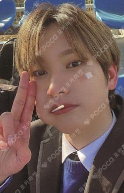 OnlyOneOf gallery bOOk ‘year bOOk’ Nine photocard image
