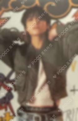 GOLDEN Live On Stage SPECIAL GIFT