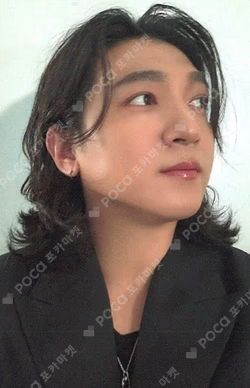 The DECADE APPLEMUSIC SUNGJIN photocard image
