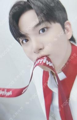 ATEEZ X ANITEEZ POP-UP EXHIBITION & STORE ANITEEZ IN THE CALLING HOODIE JONGHO photocard image