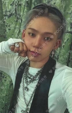 LOVE PULSE TEUME VER. CHOI HYUN SUK photocard image