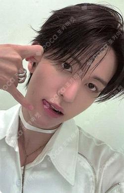 Electric Heart : Born to Glow KYUNG MIN photocard image