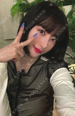 Seoul Dreaming YIZHIYU RIINA photocard image