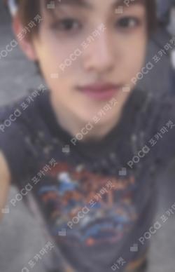 COLOR OUTSIDE THE LINES GS25 SEONG HYEON photocard image