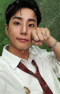 The DECADE Platform Album Nemo ver. Six on the Dice ver. Young K photocard image