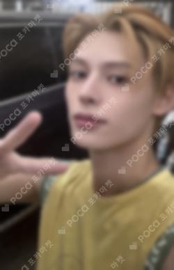 COLOR OUTSIDE THE LINES WEVERSE JAMES photocard image