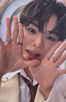 LOVE PULSE POP-UP STORE ALBUM PURCHASE BENEFITS YOON JAE HYUK photocard image