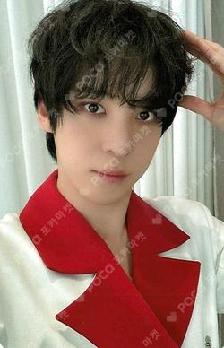 ATEEZ YUNHO photocard image