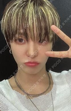 LOVE PULSE POP-UP STORE ALBUM PURCHASE BENEFITS JIHOON photocard image