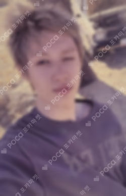 COLOR OUTSIDE THE LINES Singing Bowl ver. MARTIN photocard image