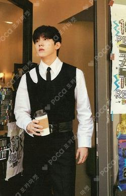 The DECADE Platform Album Nemo ver. City Days ver. DOWOON photocard image