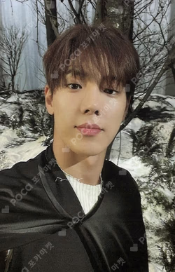 THE X UNKNOWN X VER. SHOWNU photocard image