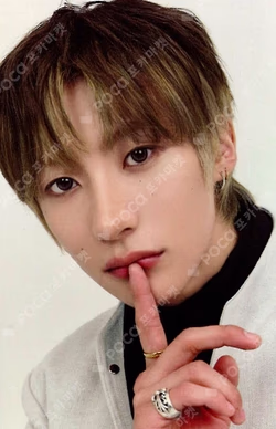 2025 RIIZE CONCERT TOUR [RIIZING LOUD] PHOTO BOOK SET
