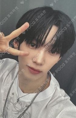 LOUD & PROUD DEAR MY MUSE KAMDEN photocard image