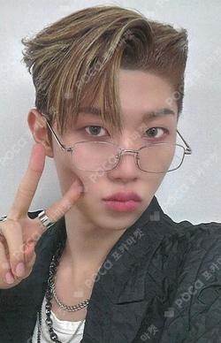 HOUSE OF TRICKY : SPUR MAKESTAR HYUNWOO photocard image