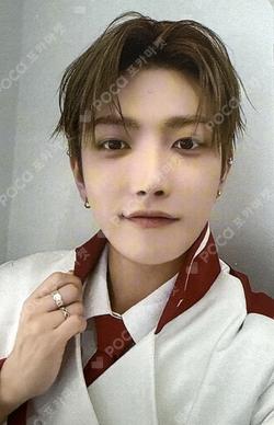 ATEEZ X ANITEEZ POP-UP EXHIBITION & STORE ANITEEZ IN THE CALLING WINDBREAKER JACKET HONGJOONG photocard image