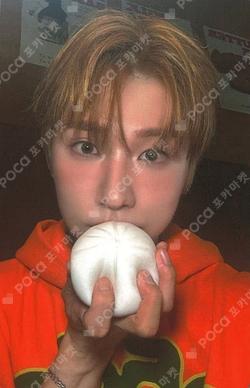 UPSIDE DOWN kiwee ALBUM VER. KTOWN4U JEON WOONG photocard image