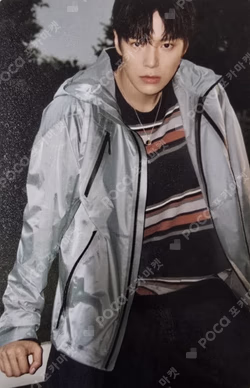 Harper's BAZAAR MINHYUK photocard image