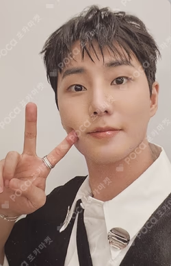 The DECADE In-Ear Earphones ver.