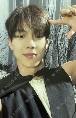 THE X STARSHIPSQUARE SHOWNU photocard image