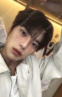 THE X APPLEMUSIC MINHYUK photocard image