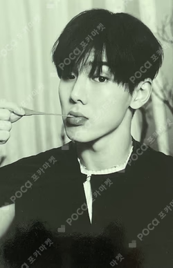 THE X STARSHIPSQUARE SHOWNU photocard image