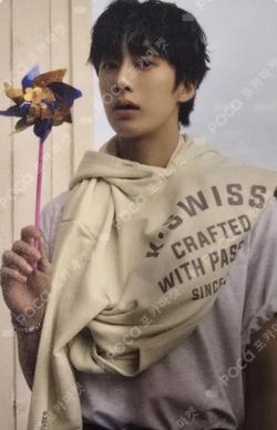 Harper's BAZAAR HYUNGWON photocard image