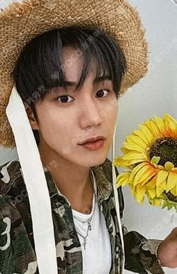 DUH! WITHMUU INTAK photocard image