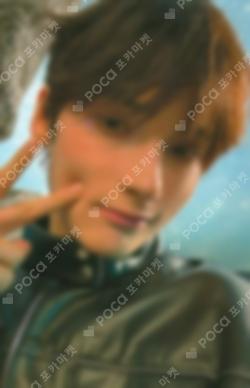 TXT HUENINGKAI photocard image