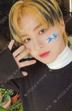 Youth Chapter 3 : ROMANTIC YOUTH WHOSFAN AYDEN photocard image