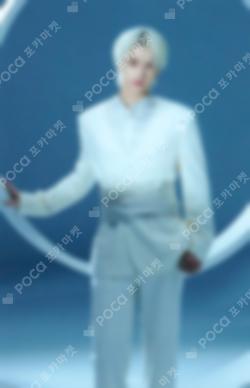 SEVENTEEN WORLD TOUR [NEW_] Trading Card Set JUN photocard image