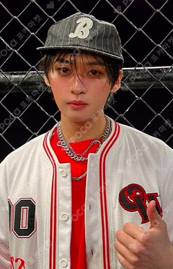 KARMA HMV LUCKY DRAW LEE KNOW photocard image