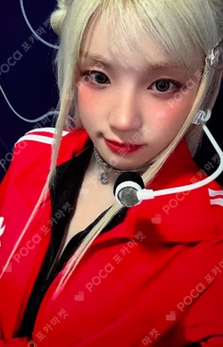 We are IDOL STORE YUQI photocard image