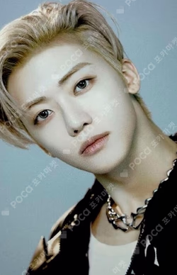 2025 NCT DREAM TOUR THE DREAM SHOW 4 : DREAM THE FUTURE FANLIGHT ACCESSORY SET