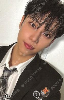 UPSIDE DOWN Photobook VER. KIM DONG HYUN photocard image