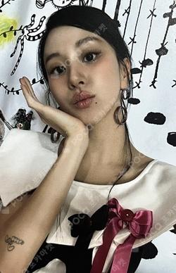 LIL FANTASY vol.1 BROADCAST CHAEYOUNG photocard image