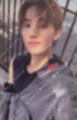 COLOR OUTSIDE THE LINES Vinyl ver. SEONG HYEON photocard image